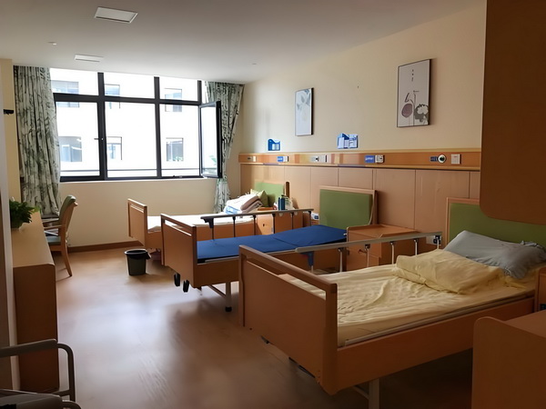 哪里能入深户_记者：阿代米赛后在更衣室和大家说了很抱歉，他很难过 记者阿代米表态柬埔针对寨的